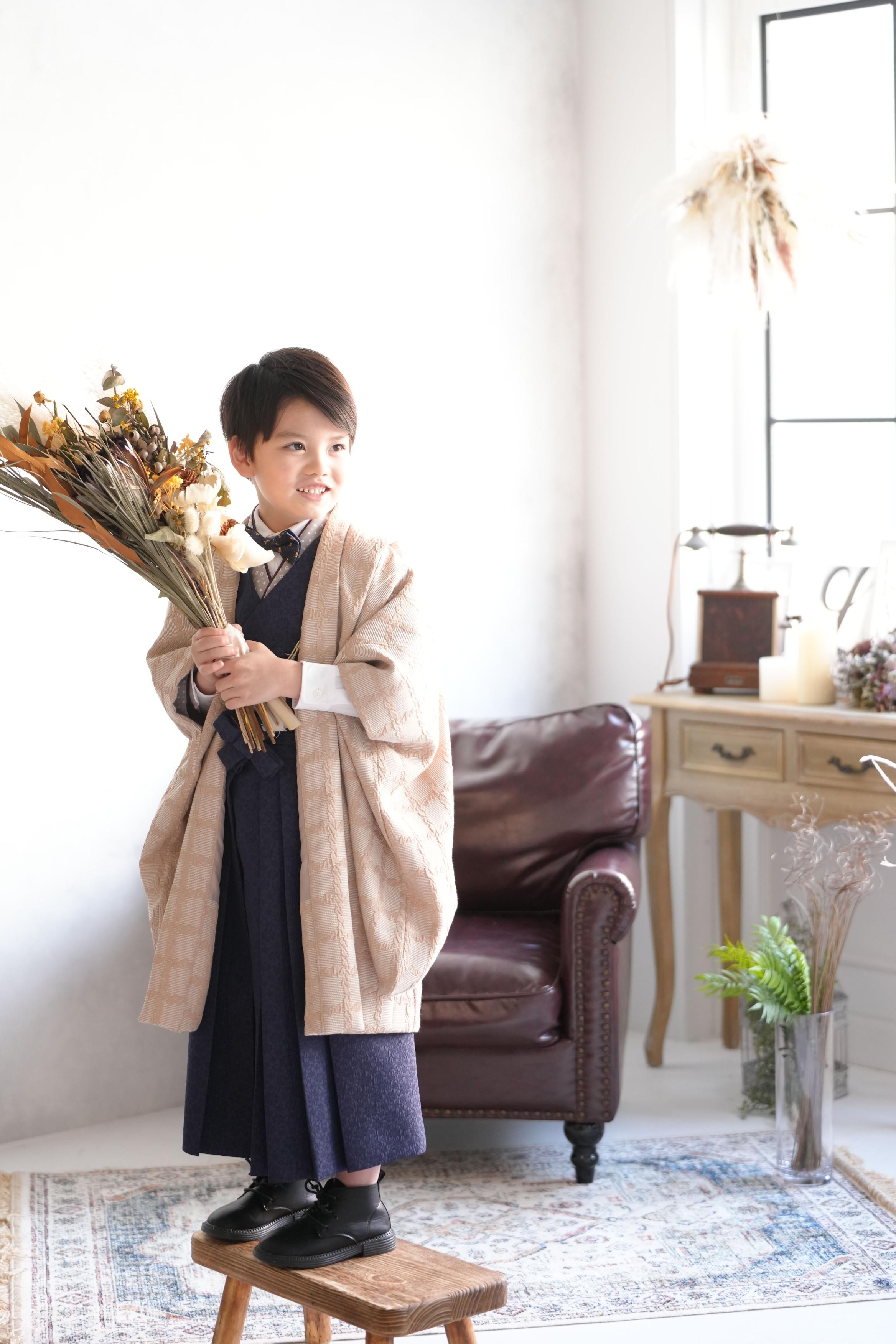 七五三　５歳　男の子着物（ベージュ×ネイビー）